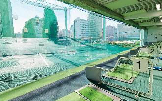 三菱養和会ゴルフ練習場レッスン風景